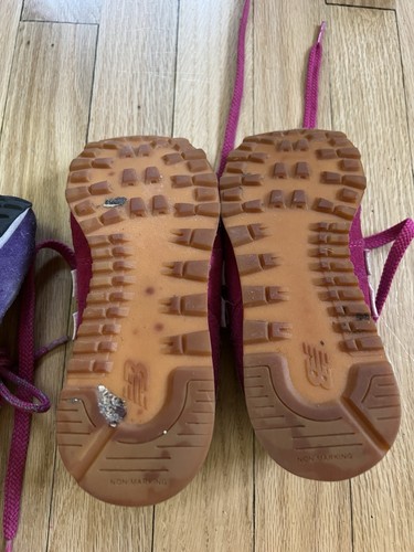 Lote de 5 Zapatillas Niñas Talla 13 y 1 New Balance y Nike Uso Ligero. - Imagen 13 de 24