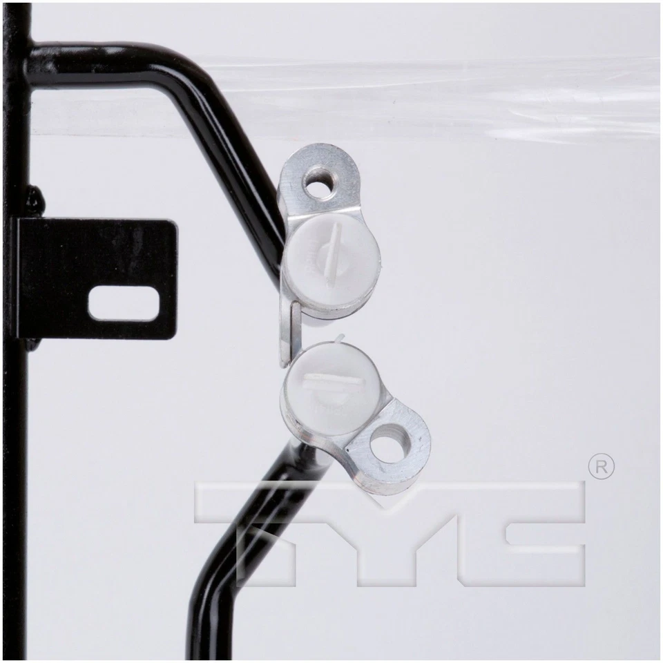 Condensador TYC 3519 A/C para 06-11 Buick Cadillac DTS Lucerne - Imagem 3 de 4