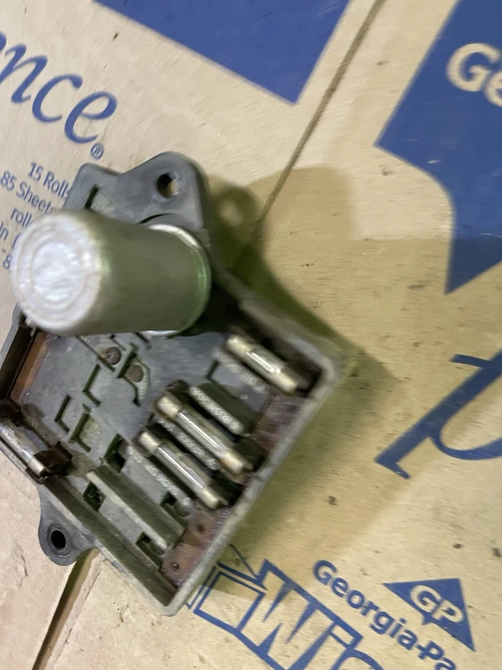 1956 Buick Special 2-D HT, плата предохранителей - Изображение 3 из 4