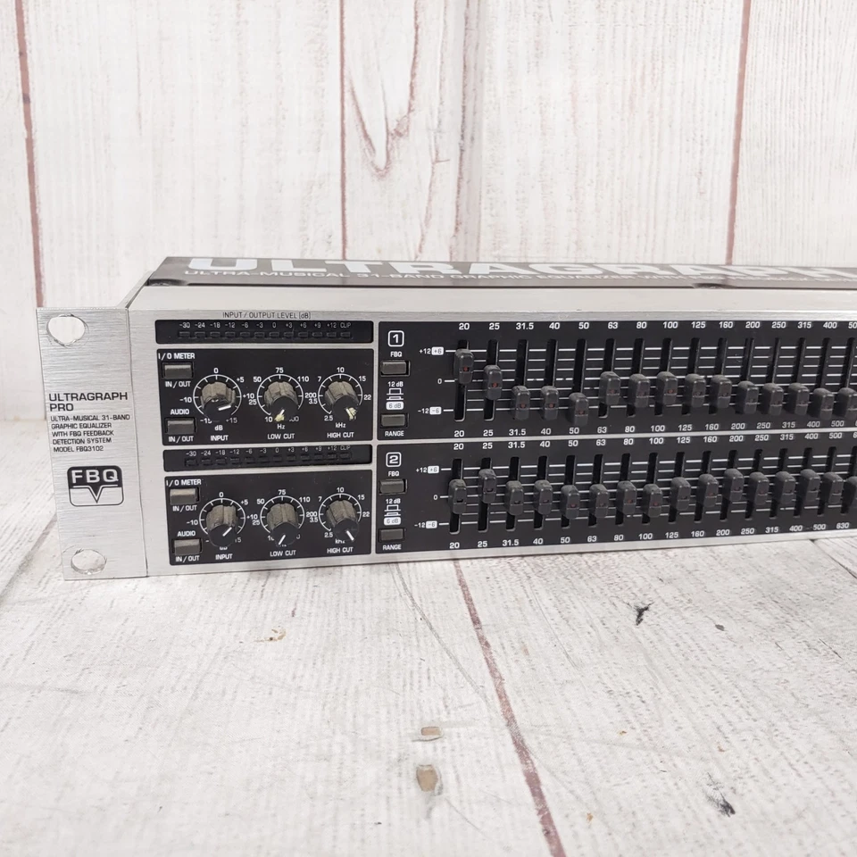 Behringer Ultragraph Pro FBQ3102 Graphic Equalizer – 31-Band Dual Channel TESTED - Image 2 of 4