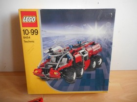 LEGO Technic Rescue Truck with Box (Lego No: 8454)