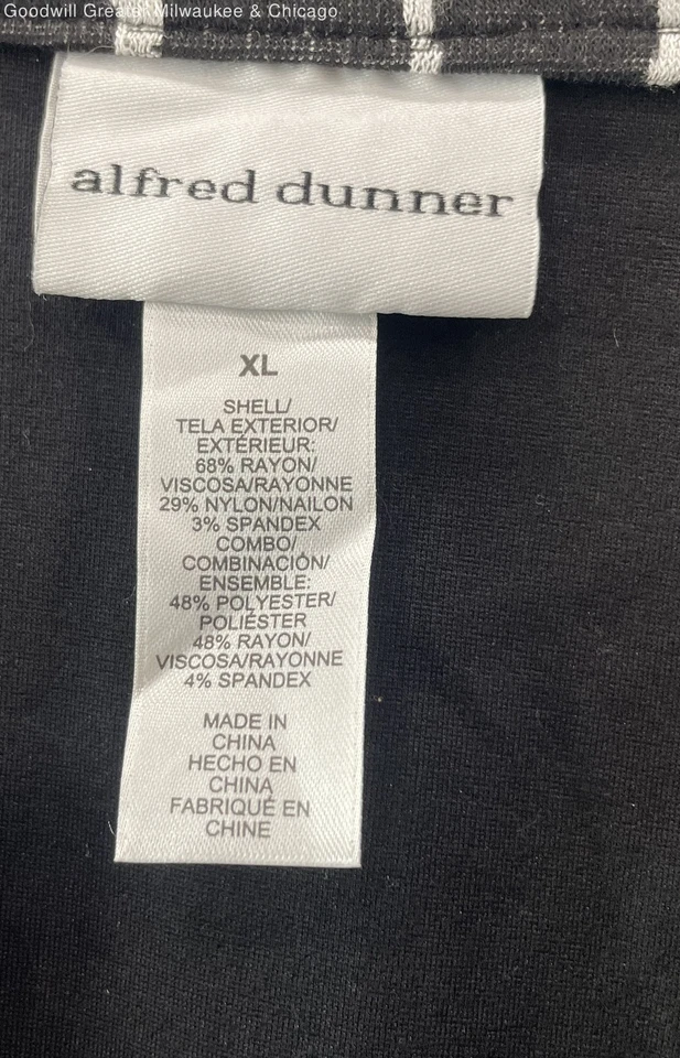 NWT Alfred Dunner Black Grommet Blazer Jacket Size XL - Image 2 of 3