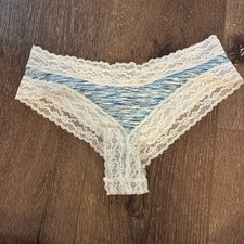 Victoria  s Secret Vintage 2014 Cheeky Panty. Lace Detail. New Small.