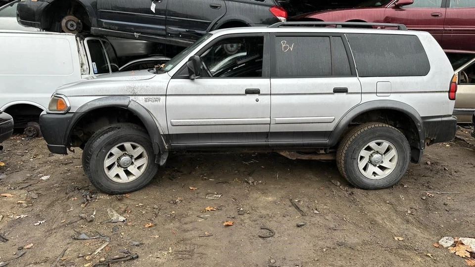 Bomba de dirección asistida compatible con 00-04 MONTERO SPORT 1433928 Foto 4 de 4