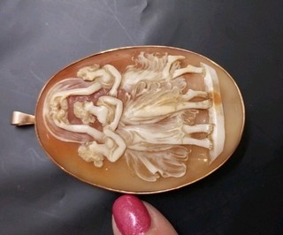 VINTAGE ANTIQUE LARGE 10k GOLD CAMEO THREE GRACES PENDANT BROOCH 18.6 GRAMS