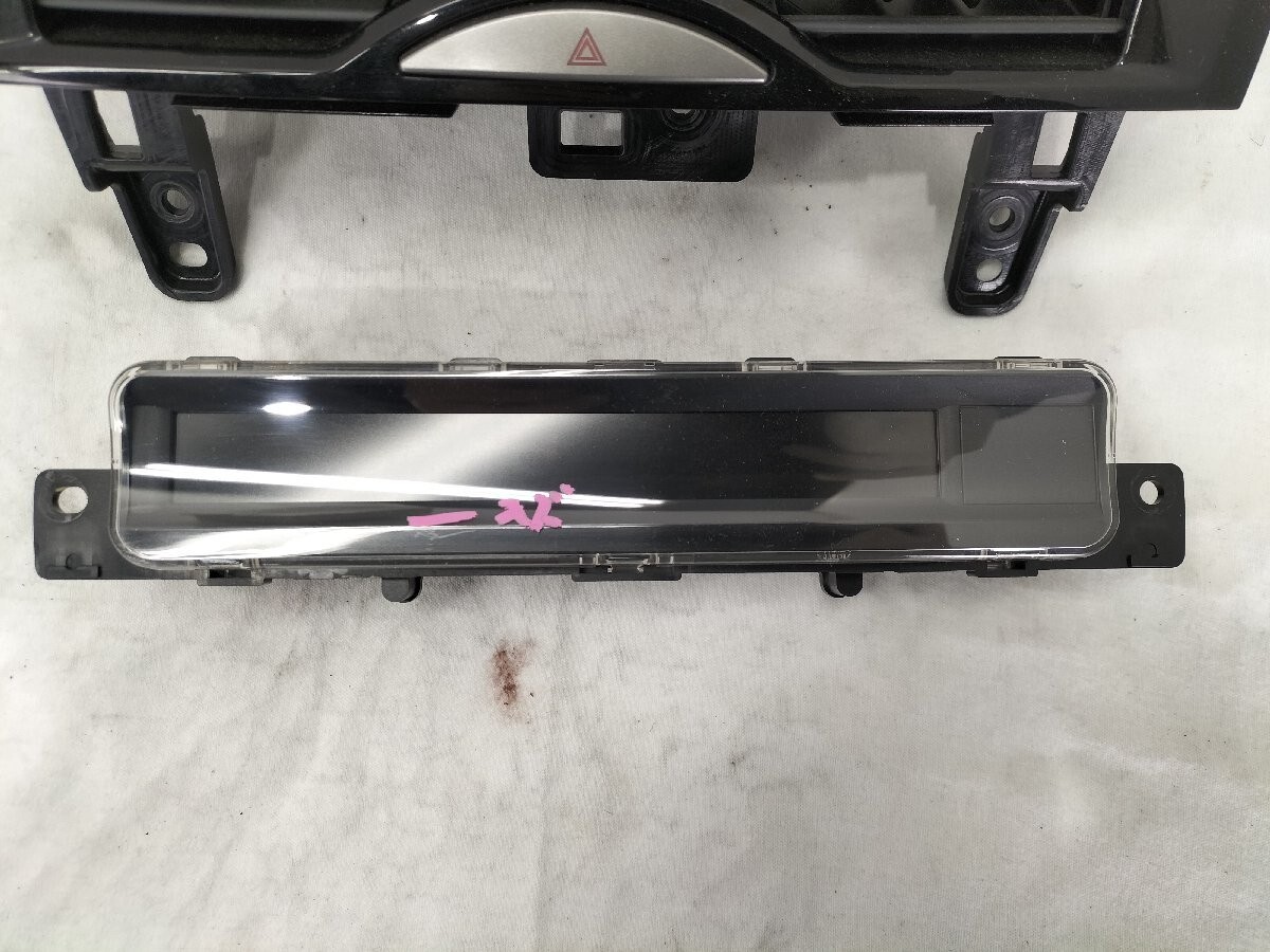 SE3P Mazda RX-8 Type S 2008 Genuine Center Air Conditioning Vent