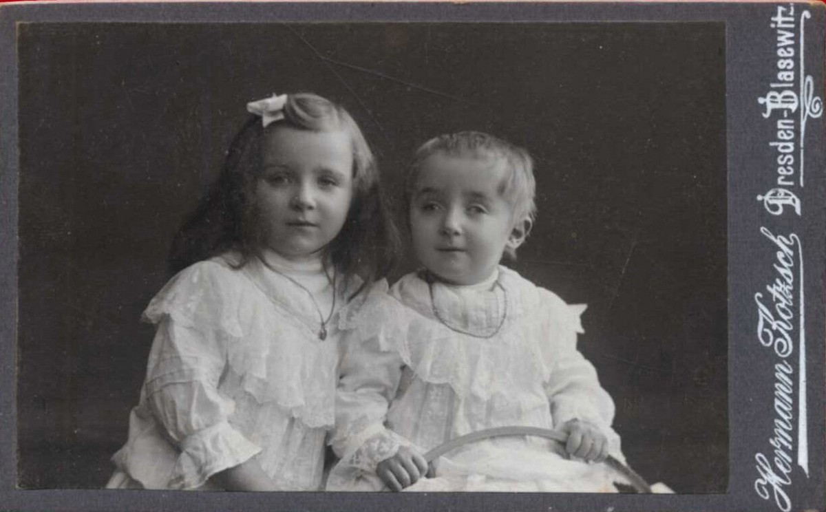 23847 DRESDEN Germany 1900s. Children. CDV photo on cardboard