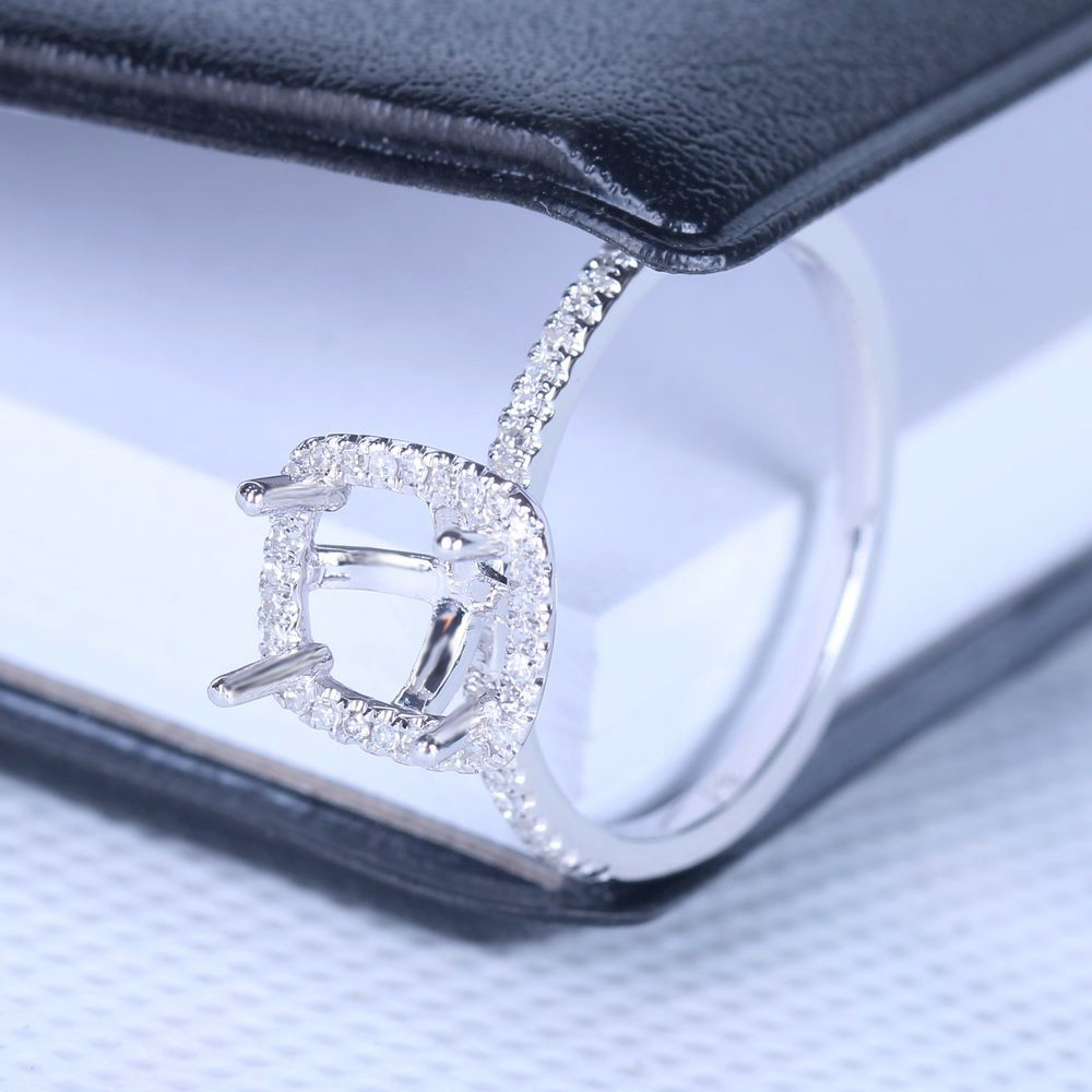 Fine Jewelry Semi Mount Cushion 7x6mm Diamonds Halo Ring Setting 18K White gold Fine Jewelry Semi Mount Cushion 7x6mm Diamonds Halo Ring Setting 18K White gold