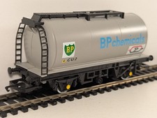 Hornby R218 OO Gauge BP Chemicals Tank Wagon