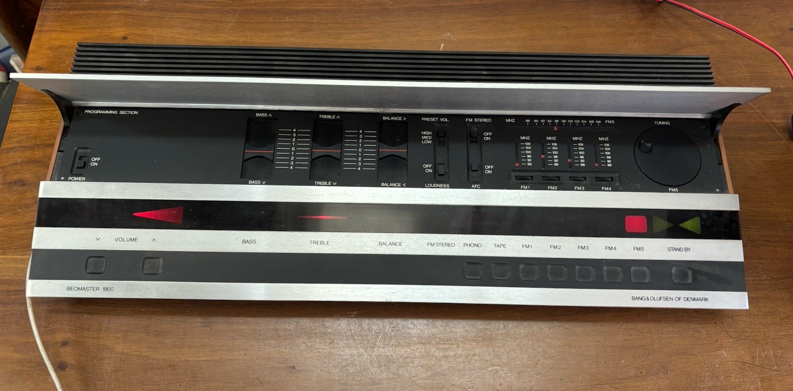 Bang & Olufsen Beomaster 1900 Receiver – Low Sound Right Channel SPARES/Repair