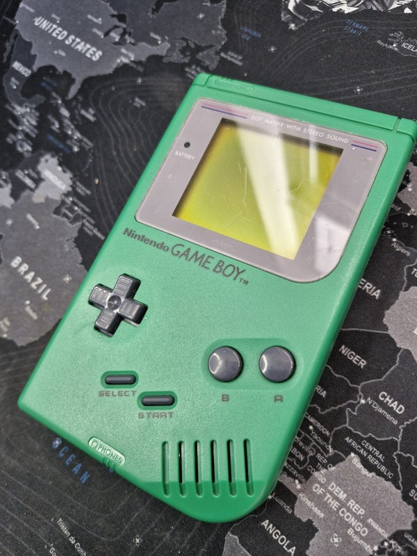 Nintendo Gameboy DMG-01 Play It Loud GREEN Fully Working VGC