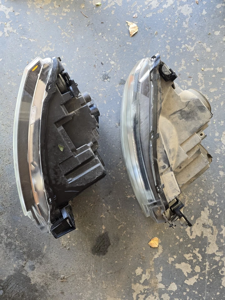 Faróis de halogênio laterais para motorista e passageiro Land Rover LR4 2010 - 2013 fabricante de equipamento original L8467 - Imagem 2 de 4