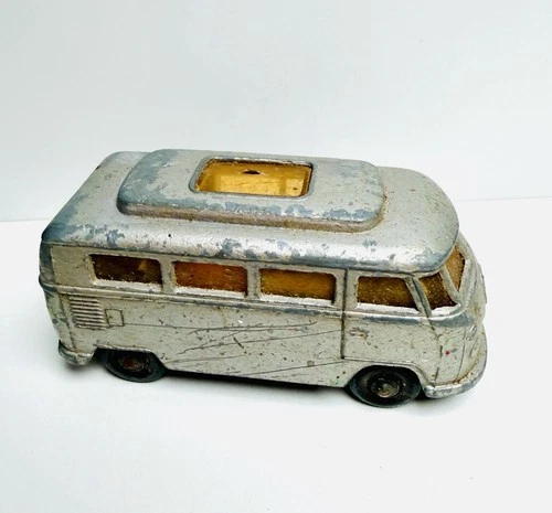Vintage 1967 Matchbox Lesney #34 Volkswagen Camper High Roof Silver Diecast Van