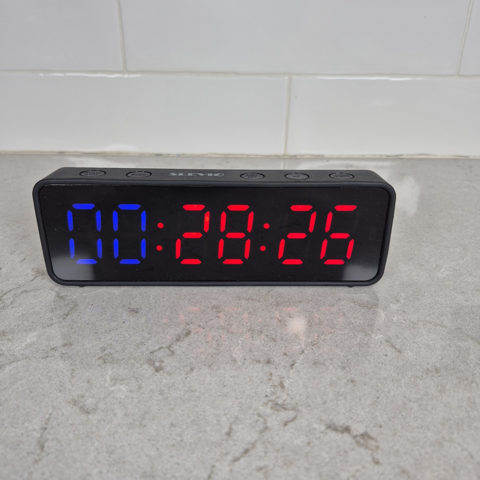 SLEVIO Portable Gym Timer, Fitness Timer Clock with Built-in