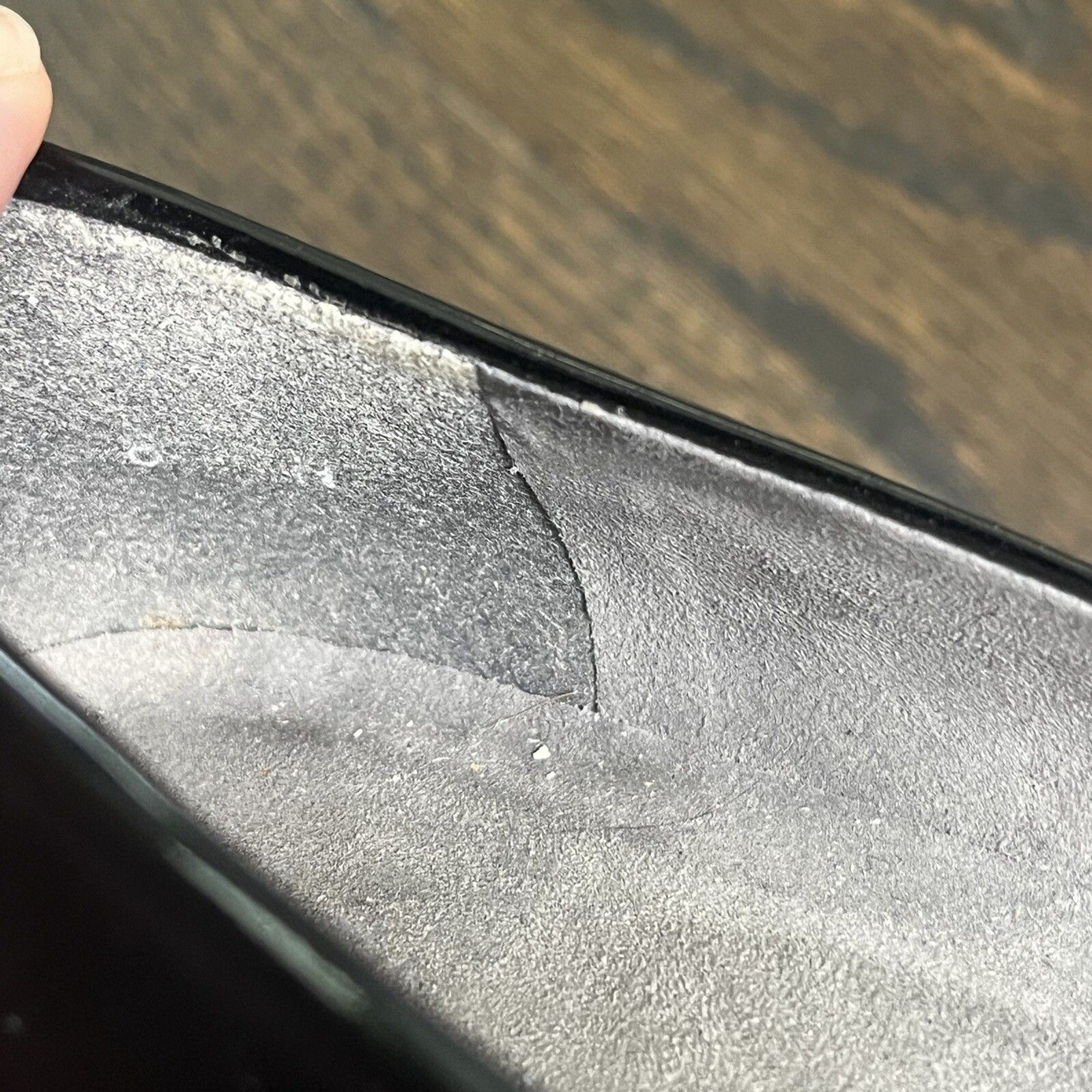 Stuart Weitzman Pumps 8 Narrow Pointed Toe Kitten Heel Black Patent Leather