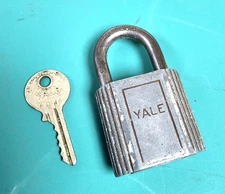 Vintage YALE Art Deco Padlock w/ Original Brass Key – USA Made - VHTF RARE