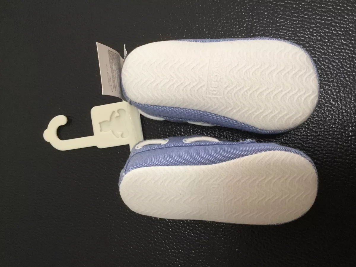 Gap boys deals shoes
