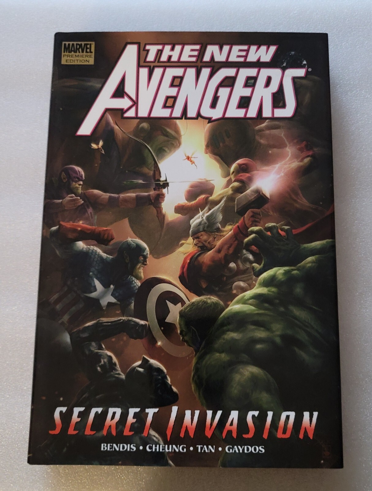 New Avengers vol.1 #9 Hardcover High Grade Marvel Comic Book TPB | eBay