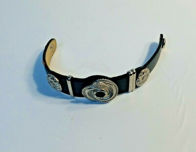 Vintage Leather And Silver Tone Pendant Bracelet With A Clasp That Snaps Closed