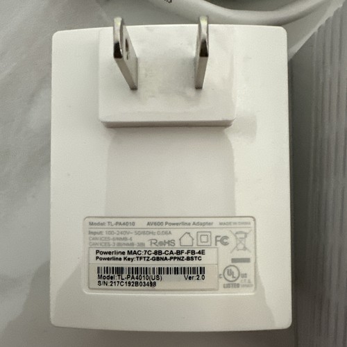 TP-Link AV600 WiFi Range Extender TL-WPA4220 & 2 Ethernet Adapters TL-PA4010 - Picture 2 of 5