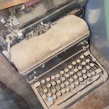 Royal Antique Vintage Manual Typewriter Collectible Office Equipment thumbnail