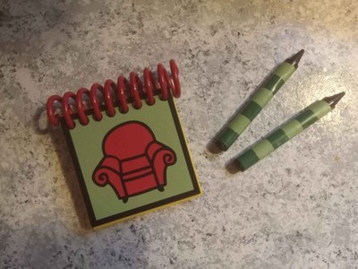 Blue's Clues Steve Handy Dandy Notebook replica with two crayons