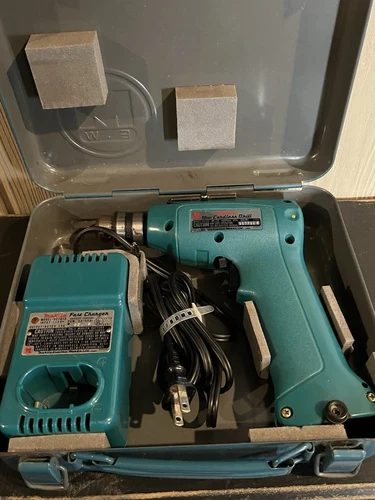 Makita 6010D 10MM Cordless Blue Drill Battery Quick Charger Metal Case Works