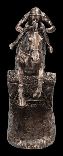 Pferde Figur mit Reiter - Hürden Rennen - by Harriet Glen Reitsport - Bild 5 von 8