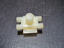 1pc NORS door fender sill quarter side deck lid moulding clip fits Dodge 6001910