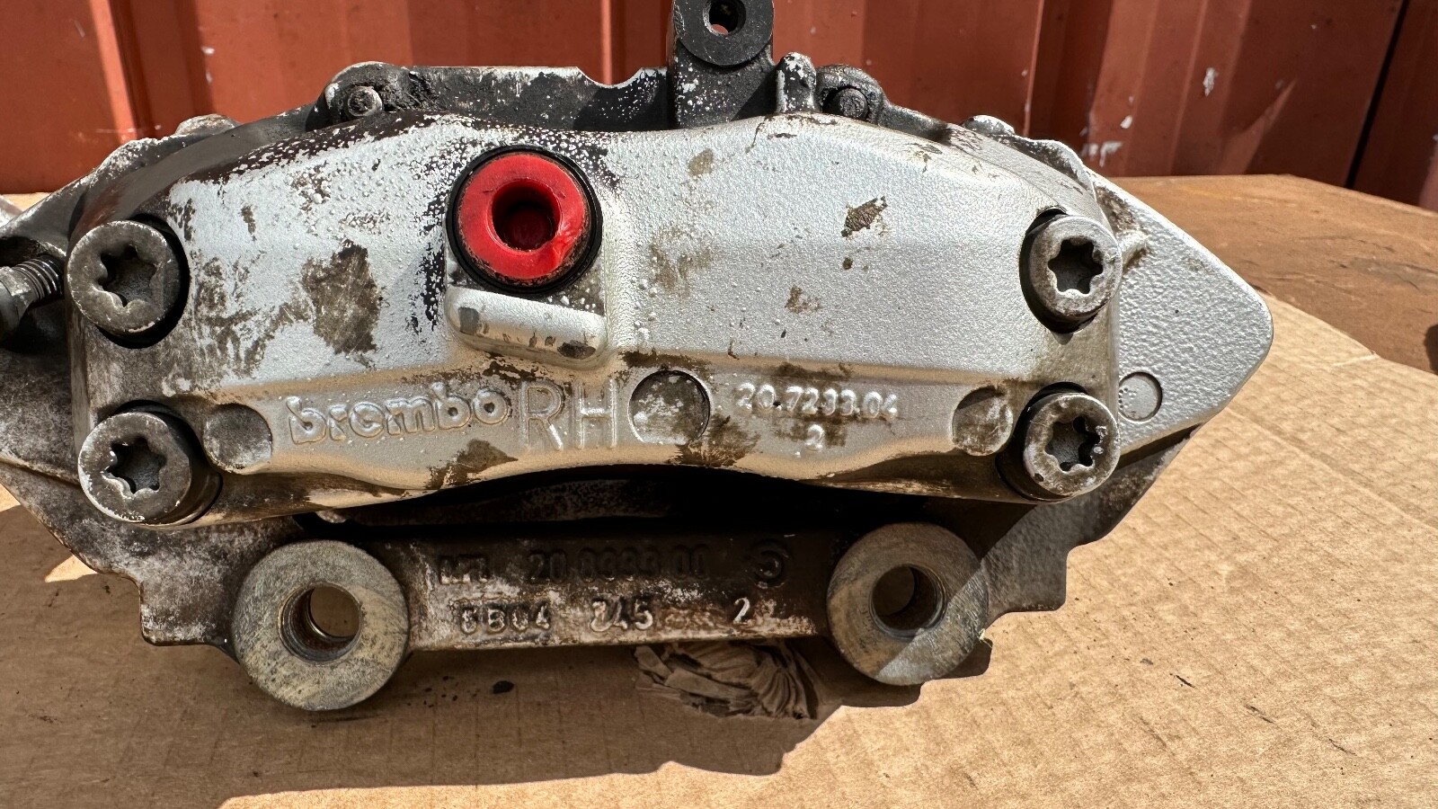04-17 Maserati Quattroporte Front Left & Right Brake Caliper Brembo 20723303.04