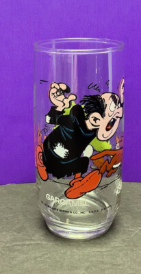 The Smurfs Gargamel & Azrael  16oz Vintage Glass by Peyo for Hardees