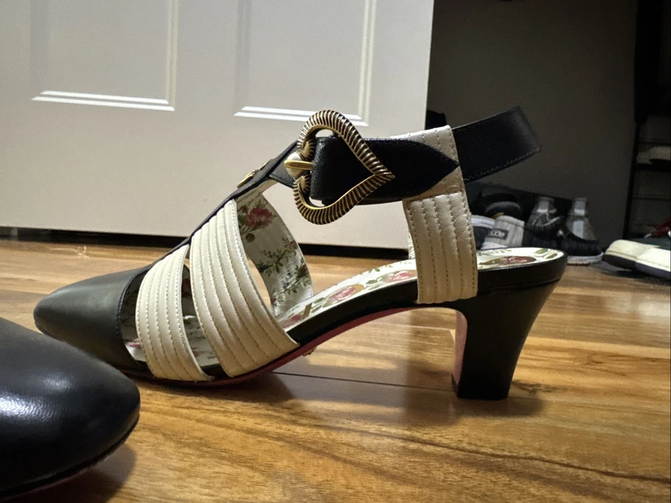 🩷Gucci Black Leather Heel/Pumps 37.5 7.5 37 7 (adjustable) 🩷 - Image 4 of 4