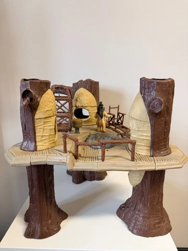 Vintage Star Wars ROTJ Endor Ewok Village Playset