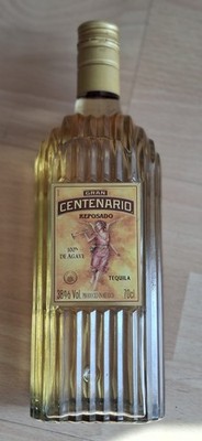 Gran Centenario Reposado Tequila 100% Blaue Agave 38%  0,7 L Mexiko  Selten