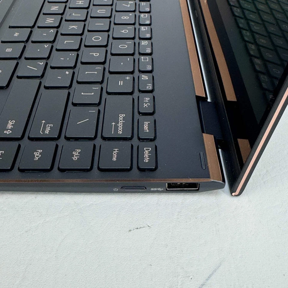 Сломанный Asus Zenbook S ультра тонкий Flip UX371E 13,3 «i7-1165G7 2,8 ГГц 16GB RAM 1T - Изображение 4 из 4