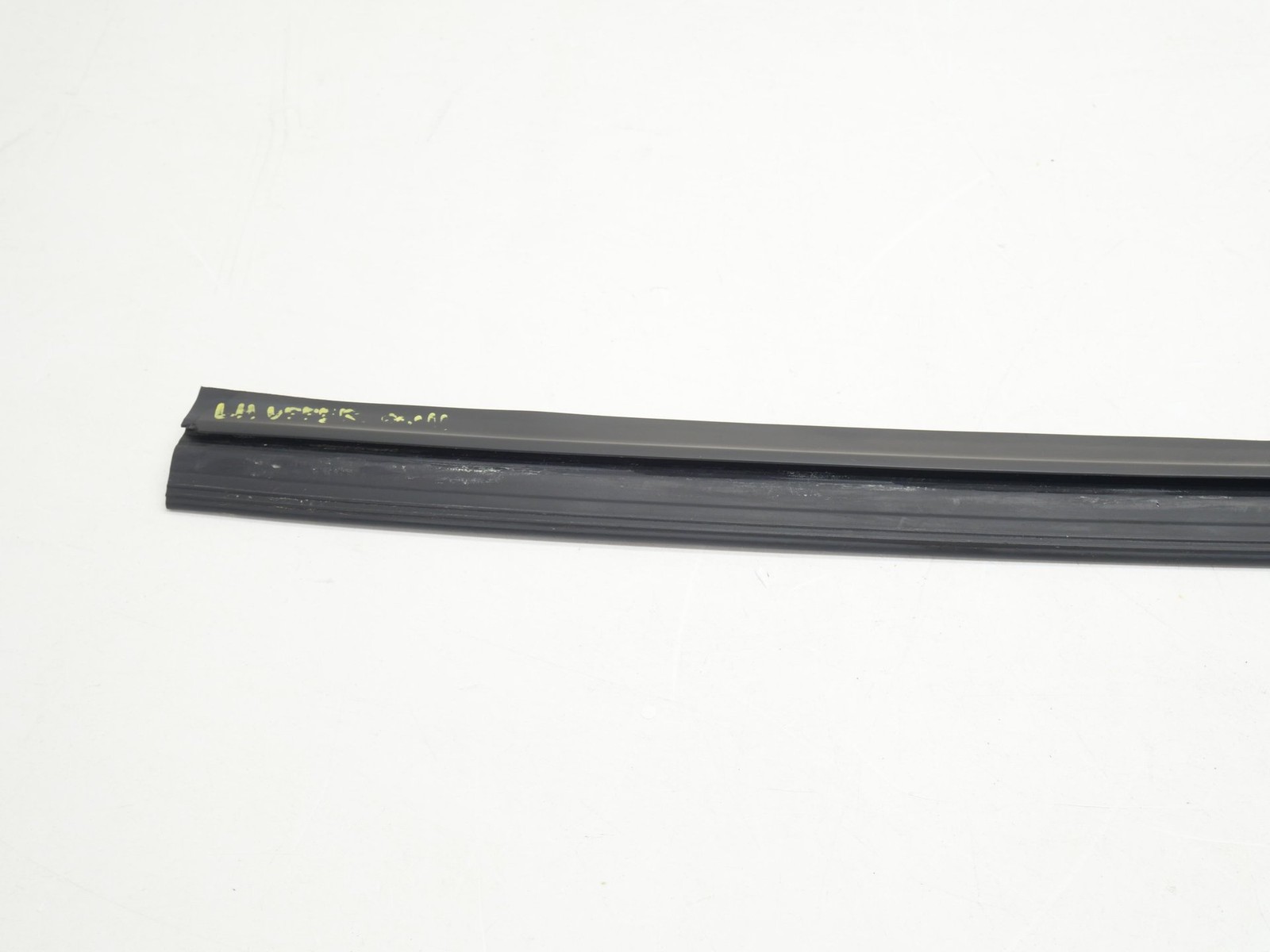 2001 Ferrari 360 Spider Driver Window Scraper Seal Weather Strip Outer LH ** OEM