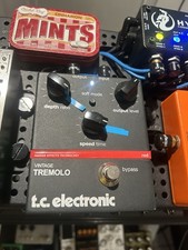 t.c. electronic Vintage Tremolo Analog Pedal ...
