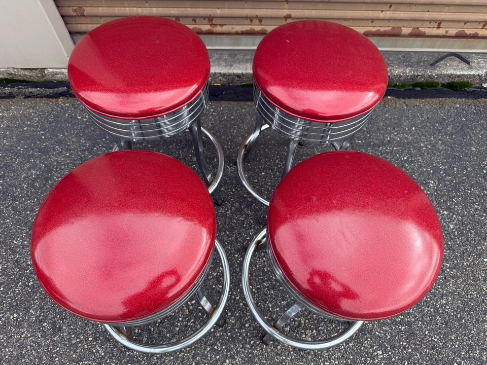Juego de 4 taburetes de vinilo rojo cromado vintage Stoneville Furniture Co. hechos en EE. UU. Foto 2 de 3