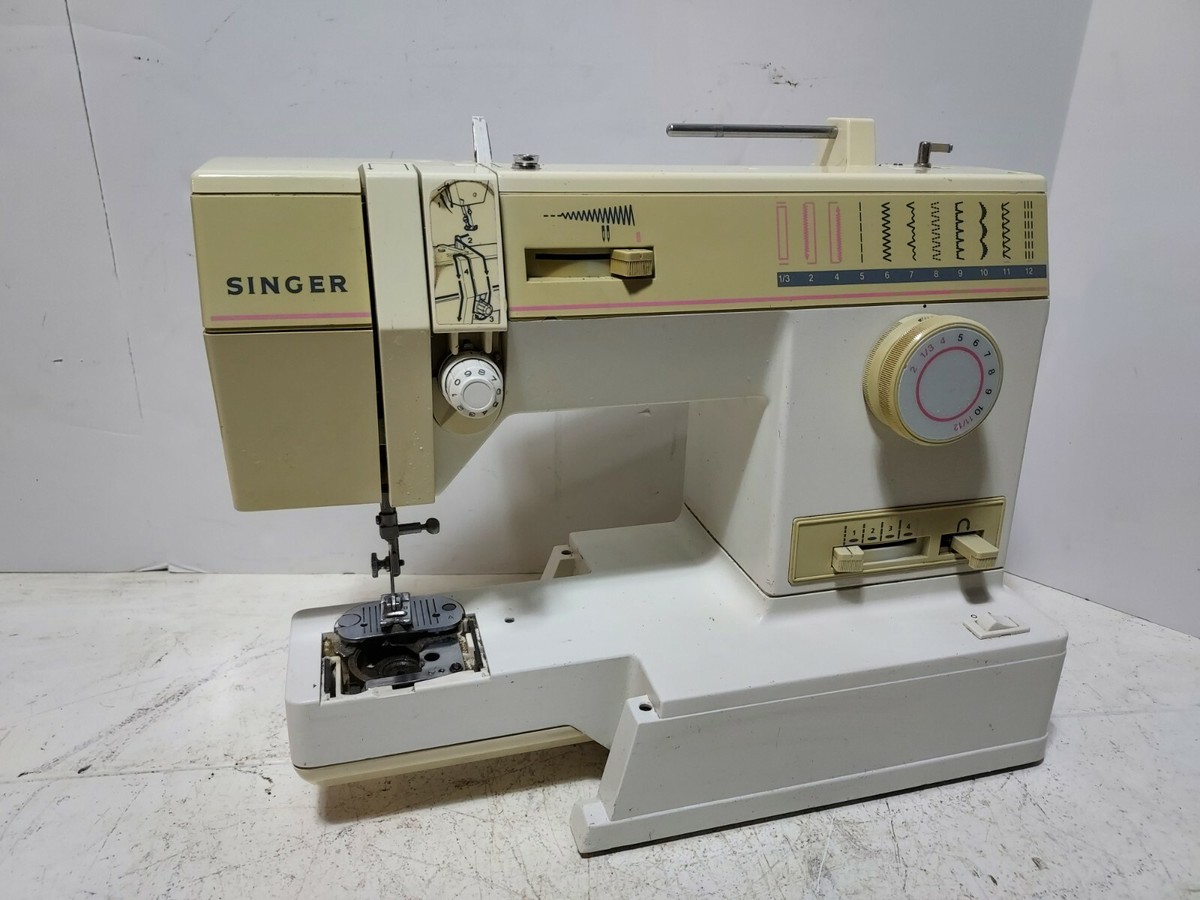 Vintage Singer Model 9008 PINK Stylist ZigZag Sewing Machine for parts or repair Vintage Singer Model 9008 PINK Stylist ZigZag Sewing Machine for parts or repair