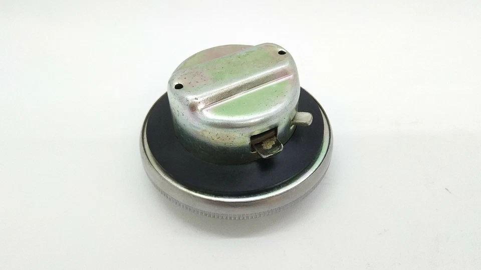 Tapa del tanque de combustible YAMAHA YL2 L2 HS1 YG5 YA6 G7S L5T LS2 YB100 DT100 DT125 NUEVO DE STOCK Foto 4 de 4