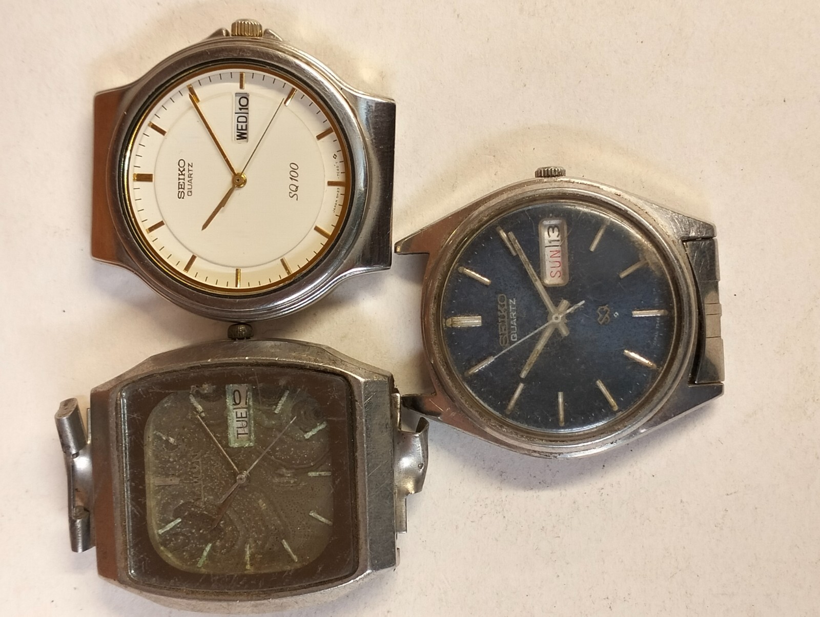 QUARTZ 3 PIECE MIX LOTT & 2 OTHER JAPAN MEN'S NOT WORKING PARTS PURPOSE