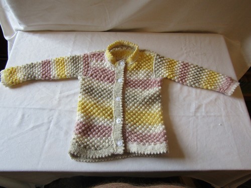NEW HAND KNITTED CARDIGAN AGE 2 YEARS. - 第 1/2 張圖片
