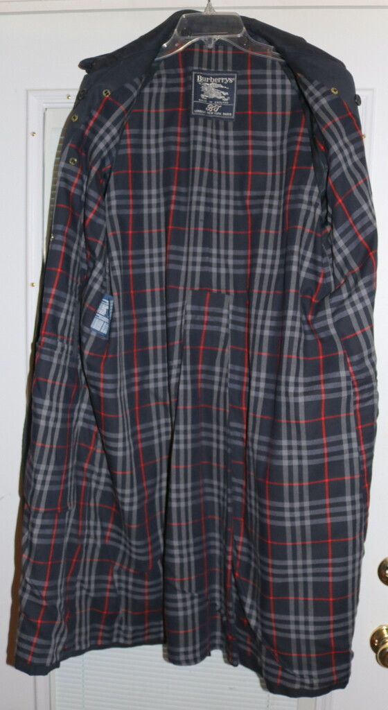 バーバリートレンチコート　ブラック　ネイビー　Burberrys.London Long Waterloo Heritage Trench Coat in Coal blue - Women, Cotton