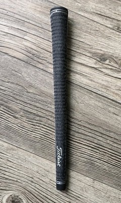 Titleist Golf Pride M600 Corded Standard Golf Grip - Black/White