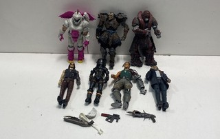 Video Game Action Figure Lot Mixed Brands Doom Gears Cyberpunk 7 Figures Loose