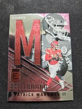 2021 Panini Donruss Elite Patrick Mahomes II Spellbound M No. S-M Pink