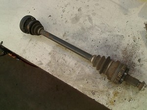 ANTRIEBSWELLE LINKS HINTEN BMW 1 serie (E87/87N) 2008 7523959