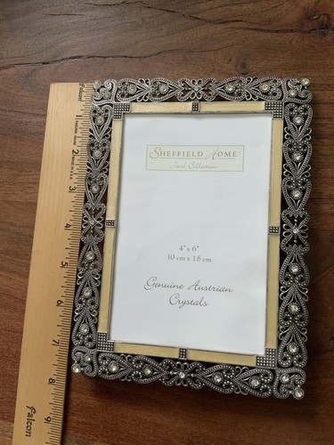 SHEFFIELD HOME JEWEL COLLECTION Austrian Crystals Picture Frame 4 × 6" Photo - Picture 2 of 3