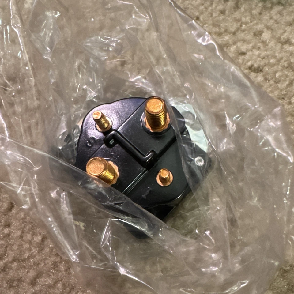 Solenoide de arranque Wells F492 Heavy Duty 12 V NUEVO 85-94 FORD 89-94 CAMIONETAS FORD Foto 2 de 4