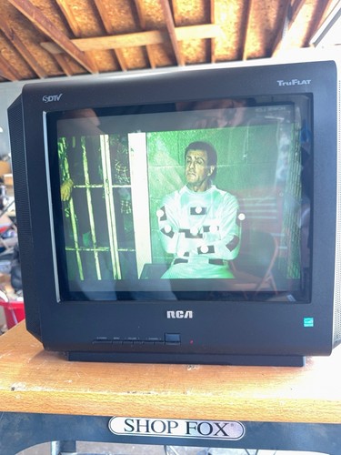 RCA TruFlat 14” CRT SDTV – Green Tint – Works – AV Input – Retro Gaming / Repair